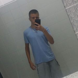 Meet your Posher, João